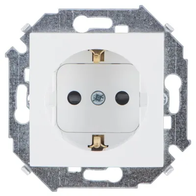 Розетка со шторками Schuko 2Р+Е, 16A 250В~, белый, S15